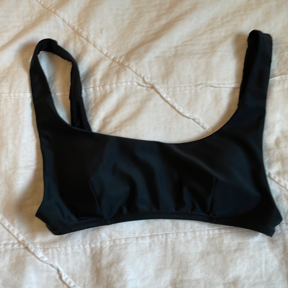 Aerie black M scoop bikini top